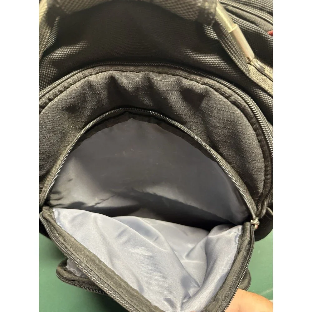 Wenger - SwissGear Clutch Backpack Laptop Case - Black/Gray